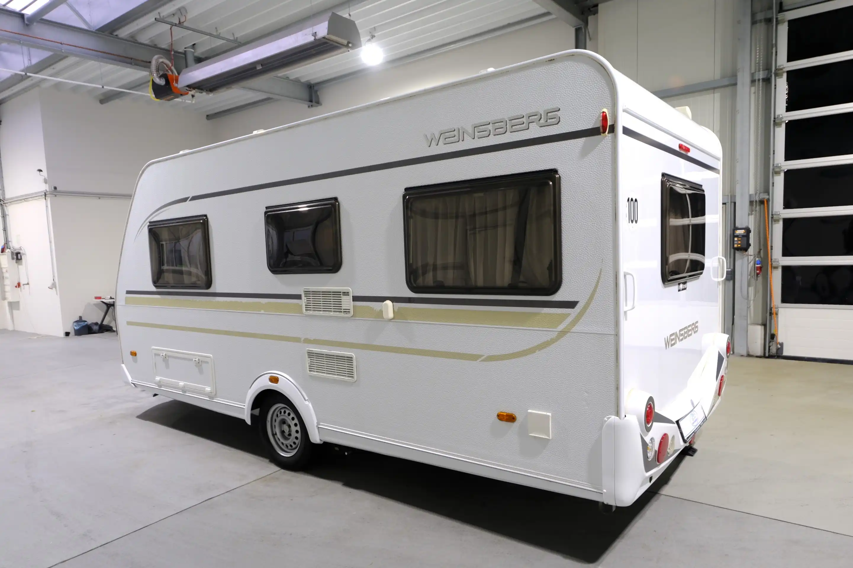 WEINSBERG Cara One 450 FU